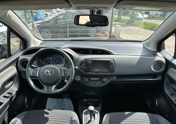 Toyota Yaris cena 37700 przebieg: 52000, rok produkcji 2014 z Turek małe 667